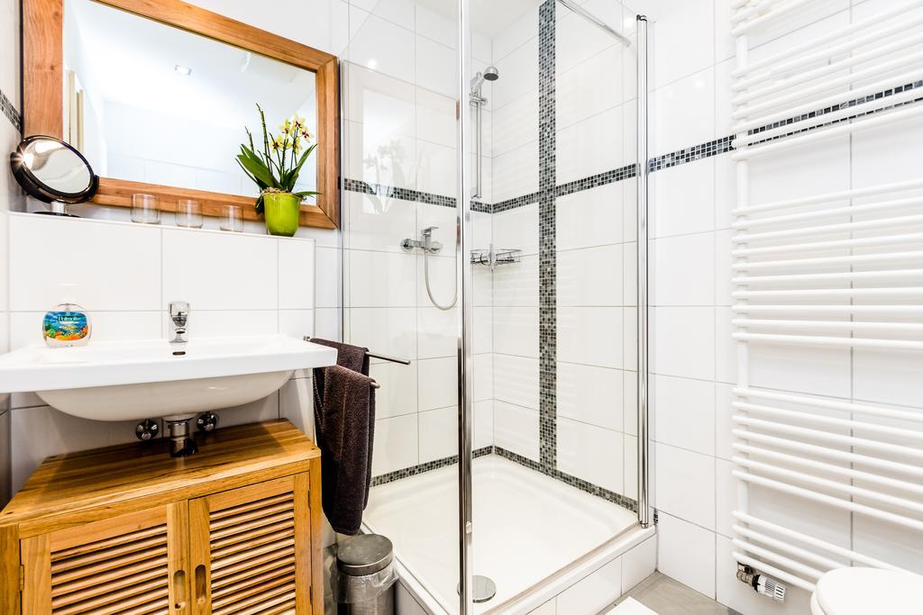 Design Apartment In Koeln Mit Terrasse Екстер'єр фото
