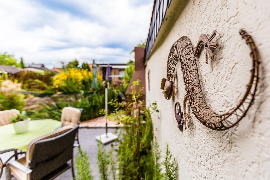 Design Apartment In Koeln Mit Terrasse Екстер'єр фото